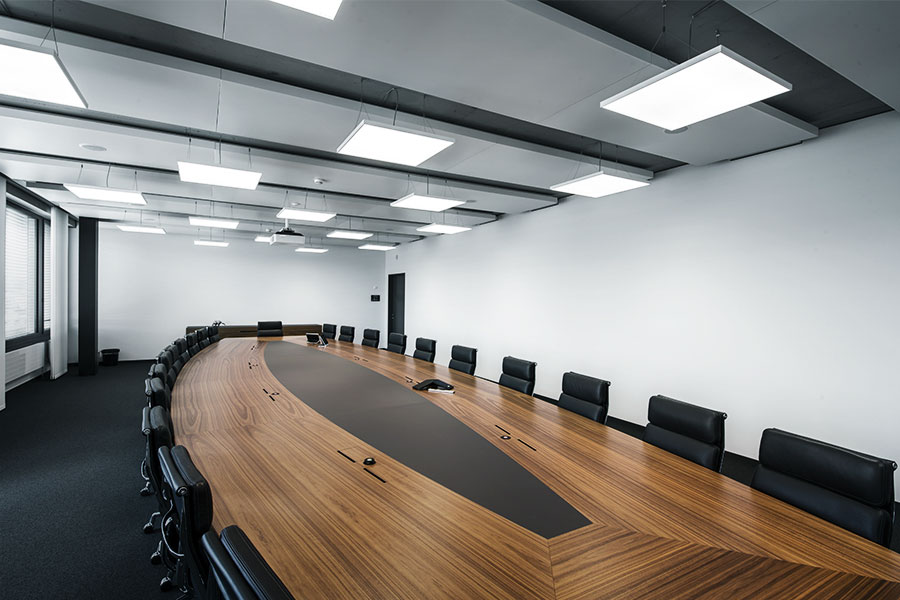 b21_six_boardroom_b11.jpg